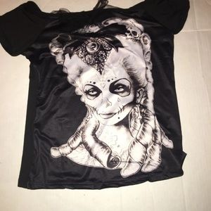 Women's Black Graphic T Shirt Size Medium/Large